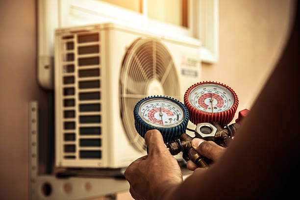 Professional Hvac Installation technician working in Poolville, TX